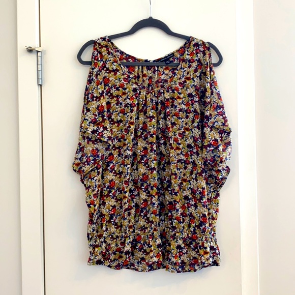 Harlow & Graham L Floral Blouse - Picture 1 of 3